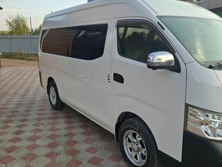 2017 Nissan NV350 Caravan I Рестайлинг, белый, 3300000 рублей, вид 3