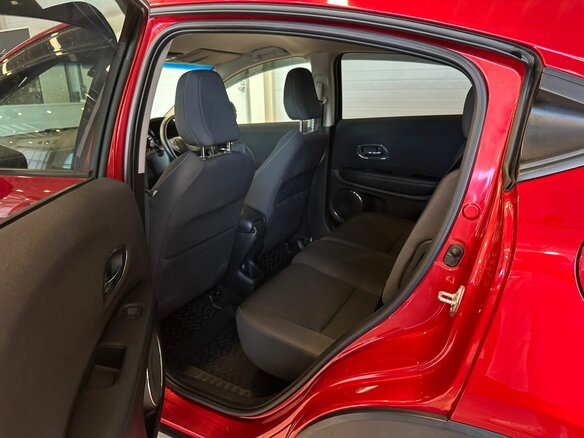 2018 Honda Vezel I Рестайлинг, красный, 1999900 рублей - вид 19