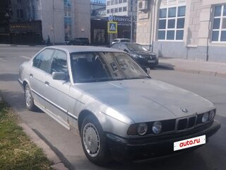 1992 BMW 5 серии 525i III (E34), серебристый, 300000 рублей, вид 1