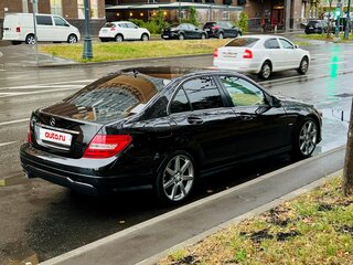 2011 Mercedes-Benz C-Класс 180 BlueEFFICIENCY III (W204) Рестайлинг, чёрный, 1450000 рублей, вид 3