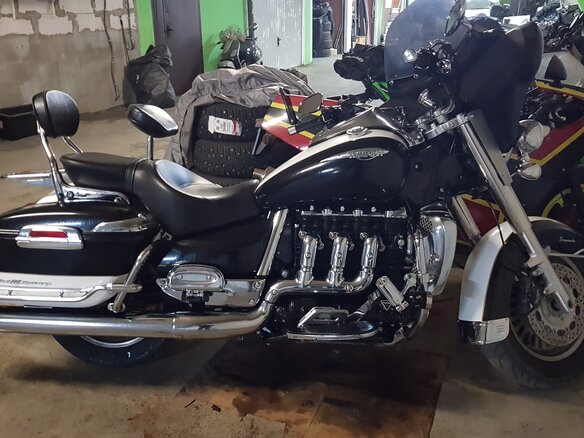 2011 Triumph Rocket 3, чёрный, 1180000 рублей - вид 7
