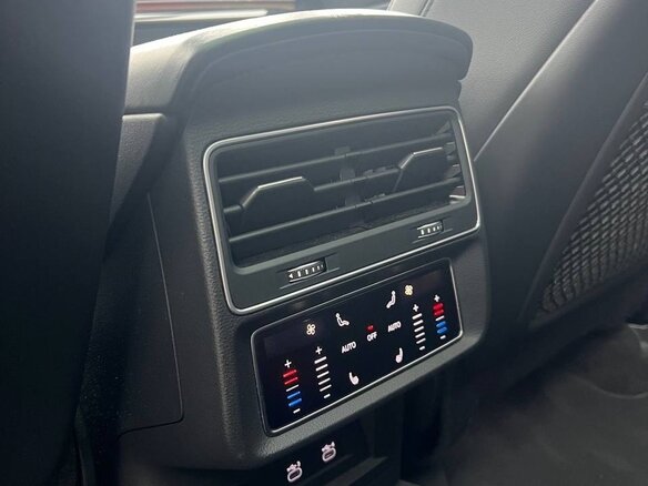 2020 Audi Q7 55 TFSI II (4M) Рестайлинг, чёрный, 5000000 рублей - вид 16