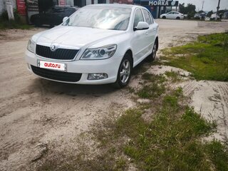 2011 Skoda Octavia II (A5) Рестайлинг, белый, 630000 рублей, вид 3