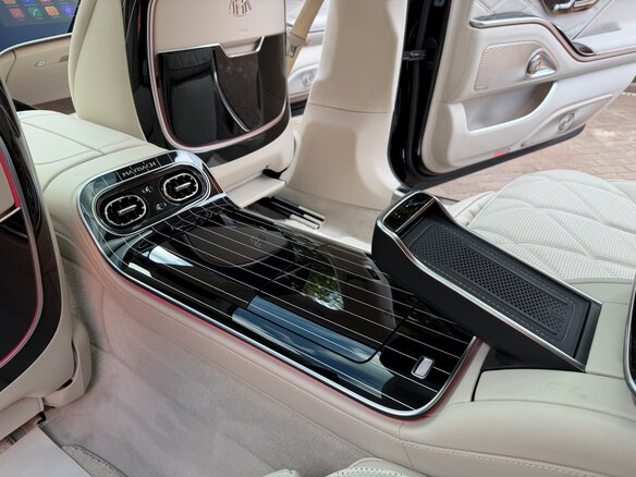 2026 Mercedes-Benz Maybach S-Класс 580 II (Z223) Рестайлинг, чёрный, 35000000 рублей - вид 18
