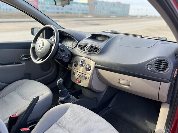 2008 Renault Clio III, красный, 390000 рублей - вид 22