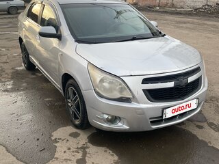 2014 Chevrolet Cobalt II, серебристый, 300000 рублей, вид 1