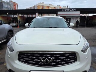 2010 Infiniti FX37 II (S51), белый, 1550000 рублей, вид 2