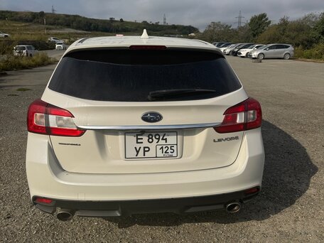 2015 Subaru Levorg I, белый, 1100000 рублей, вид 5