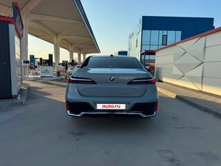 2022 BMW 7 серии 740i VII (G70), серый, 12500000 рублей, вид 3