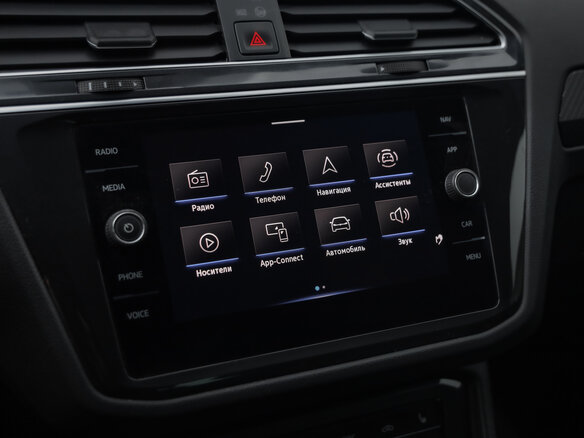 2021 Volkswagen Tiguan II Рестайлинг, чёрный - вид 16