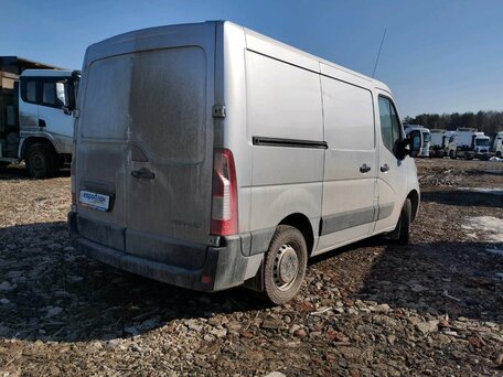 2017 Renault Master, серебристый, 2241000 рублей, вид 3