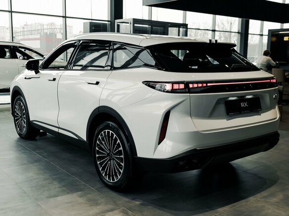 2025 Exeed RX, белый, 3928600 рублей - вид 7