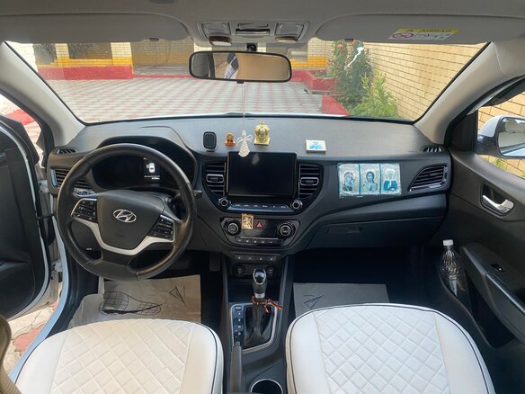 2020 Hyundai Solaris II Рестайлинг, белый, 1100000 рублей - вид 3