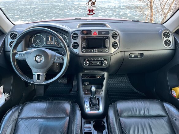 2010 Volkswagen Tiguan I, красный, 960000 рублей - вид 5