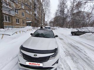 2018 Kia Optima IV Рестайлинг, белый, 1820000 рублей, вид 1