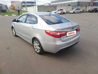 2012 Kia Rio III, серебристый, 630000 рублей, вид 4