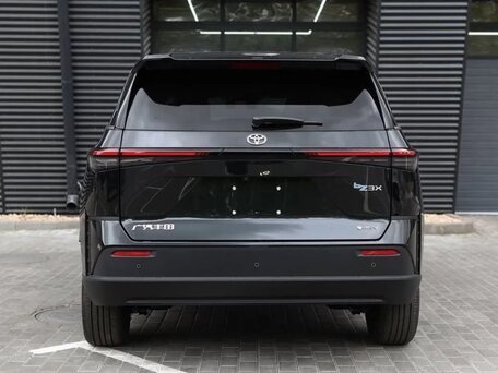2026 Toyota bZ3X 58.3 kWh, чёрный, 2940010 рублей, вид 3