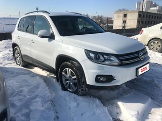 2015 Volkswagen Tiguan I Рестайлинг, белый, 1750000 рублей, вид 3