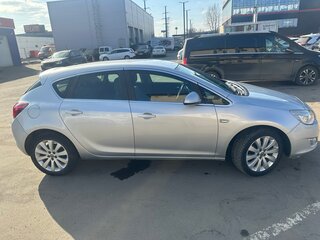 2011 Opel Astra J, серебристый, 830000 рублей, вид 5