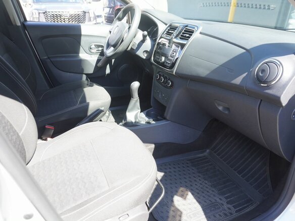 2017 Renault Logan II, серый - вид 10