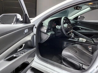2025 Hyundai Avante VII Рестайлинг, белый, 2300000 рублей, вид 5