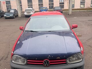 1998 Volkswagen Golf IV, красный, 245000 рублей, вид 2