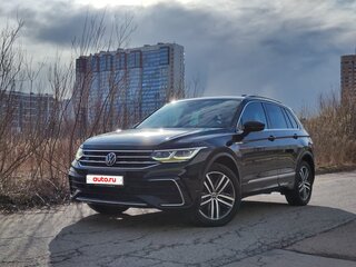 2020 Volkswagen Tiguan II Рестайлинг, чёрный, 3850000 рублей, вид 1