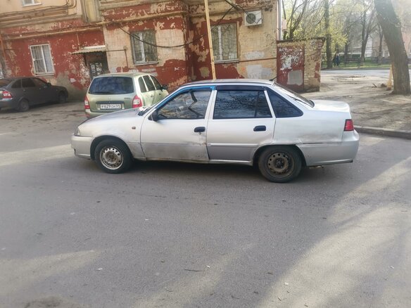 2012 Daewoo Nexia I Рестайлинг, серебристый, 140000 рублей - вид 3