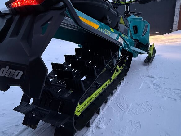 2020 BRP Ski-Doo Summit 850, синий, 1480000 рублей - вид 5