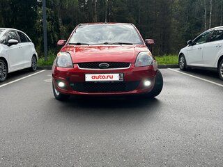 2008 Ford Fiesta Mk5, красный, 335000 рублей, вид 2