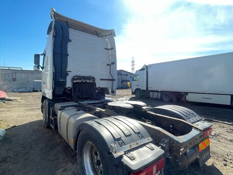 2012 Volvo FH, белый, 4250000 рублей, вид 4