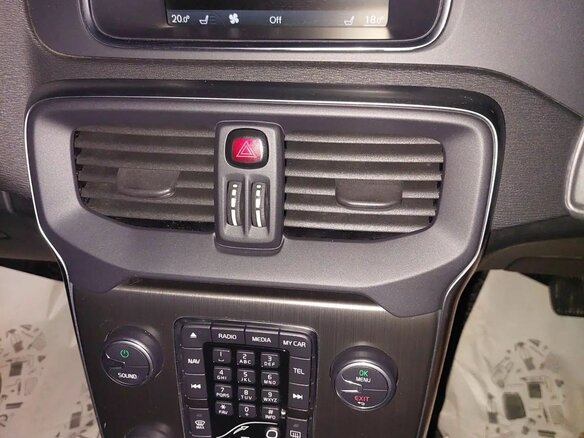 2014 Volvo V40 II, белый, 1200000 рублей - вид 19