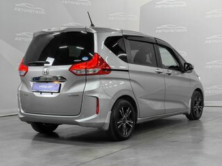2019 Honda Freed II, серый, 1530000 рублей, вид 5