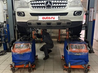 2008 Mercedes-Benz M-Класс 320 II (W164), белый, 1000000 рублей, вид 5