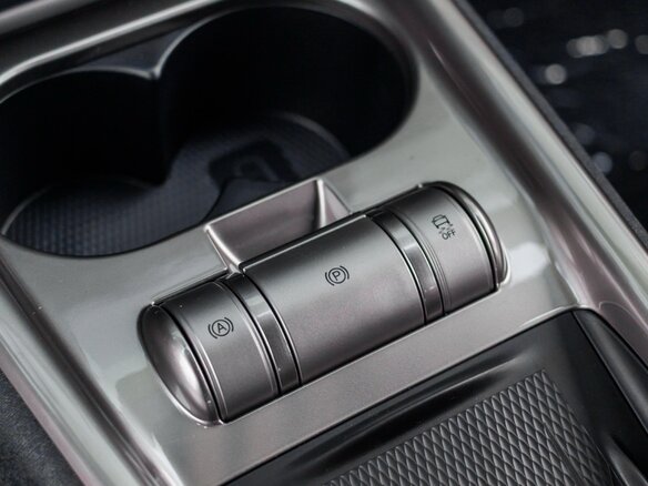 2023 BYD Dolphin 44.9 kWh I, чёрный, 1760000 рублей - вид 7
