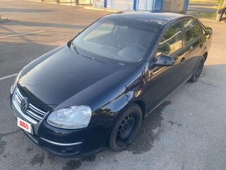 2010 Volkswagen Jetta V, чёрный, 700000 рублей, вид 1