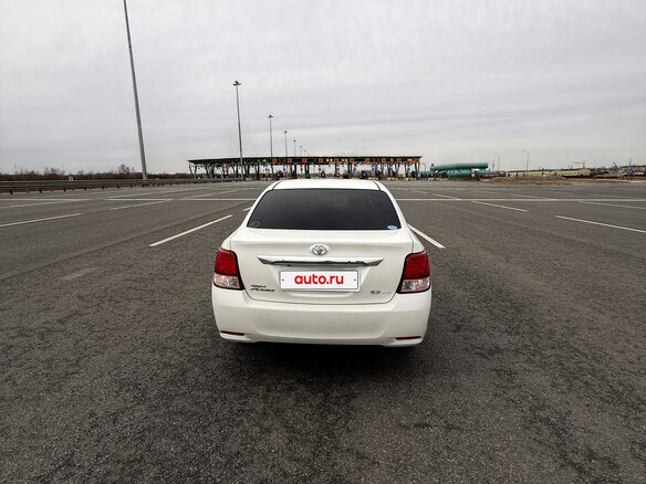 2013 Toyota Corolla Axio XI (E160, E170, E180), белый, 990000 рублей - вид 6