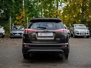 2018 Toyota RAV4 IV (XA40) Рестайлинг, коричневый, 2638000 рублей, вид 4