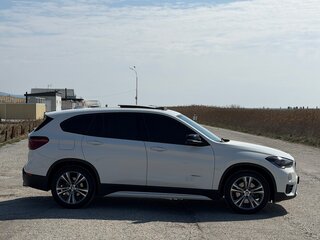 2015 BMW X1 20i xDrive II (F48), белый, 2700000 рублей, вид 5