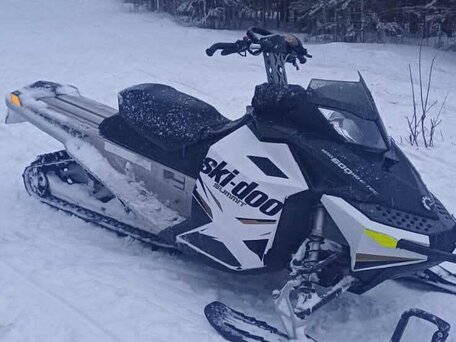 2009 BRP Ski-Doo Summit 600, чёрный, 650000 рублей, вид 1