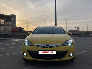 2012 Opel Astra GTC J Рестайлинг, жёлтый, 990000 рублей, вид 1