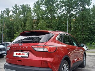 2021 Ford Escape IV, красный, 1950000 рублей, вид 4