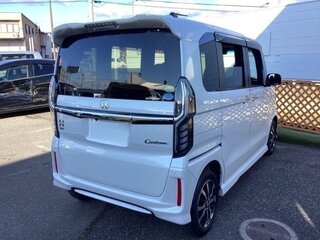 2023 Honda N-BOX II Рестайлинг, белый, 841000 рублей, вид 4