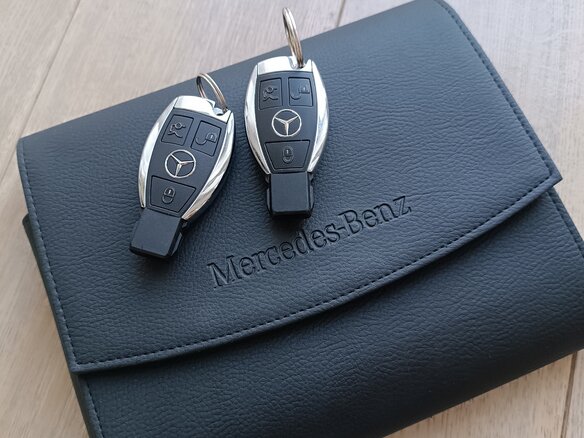 2015 Mercedes-Benz GLA 200 I (X156), фиолетовый, 1900000 рублей - вид 38