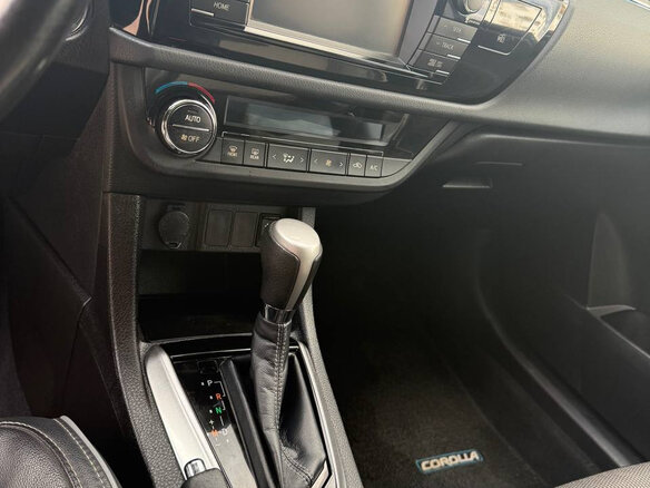 2014 Toyota Corolla XI (E160, E170, E180), чёрный, 1319000 рублей - вид 32