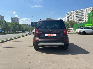 2017 Skoda Yeti I Рестайлинг, коричневый, 985000 рублей, вид 5