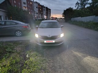 2017 Skoda Octavia III (A7), серебристый, 900000 рублей, вид 1