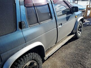 1993 Nissan Terrano I, фиолетовый, 450000 рублей, вид 1