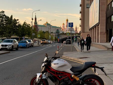 2017 Ducati Monster 797, белый, 700000 рублей, вид 3