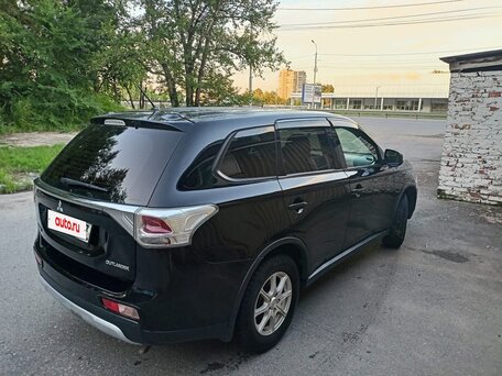 2014 Mitsubishi Outlander III, чёрный, 1310000 рублей, вид 5